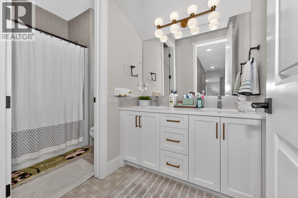 148 Crestridge Terrace SW, Calgary, Alberta  T3B 6K5 - Photo 35 - A2313265
