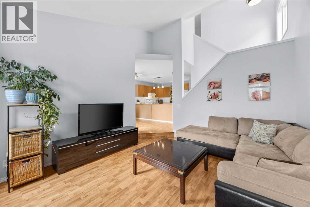 99 Hidden Crescent NW, Calgary, Alberta  T3A 5L4 - Photo 17 - A2310435