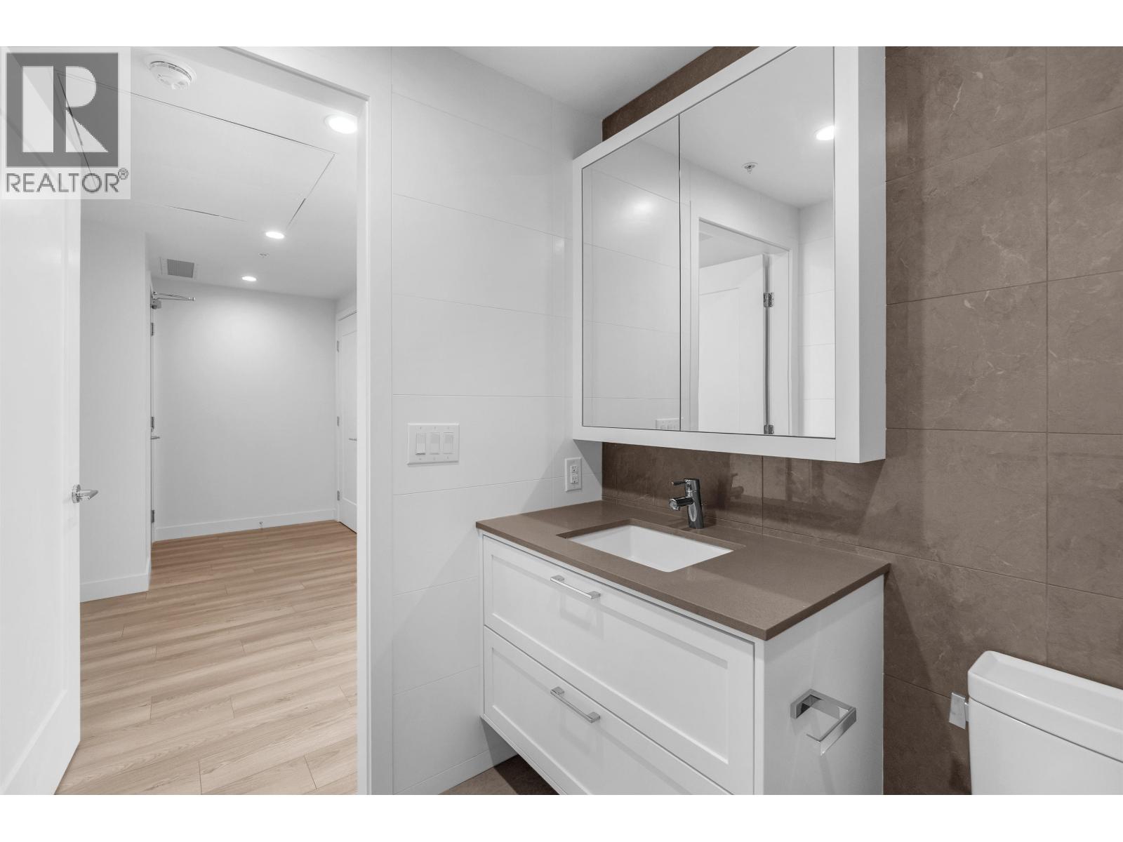 2xxx 2381 Beta Avenue, Burnaby, British Columbia  V5C 0P7 - Photo 17 - R3126598