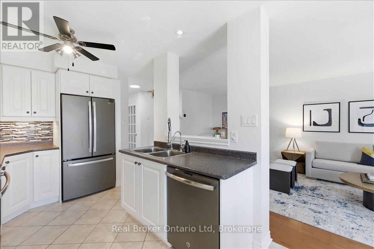 32 Laughland Lane, Guelph, Ontario  N1L 0C9 - Photo 10 - X13158820