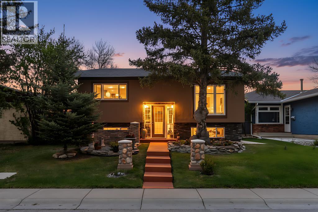 155 Midcrest Crescent SE, Calgary, Alberta