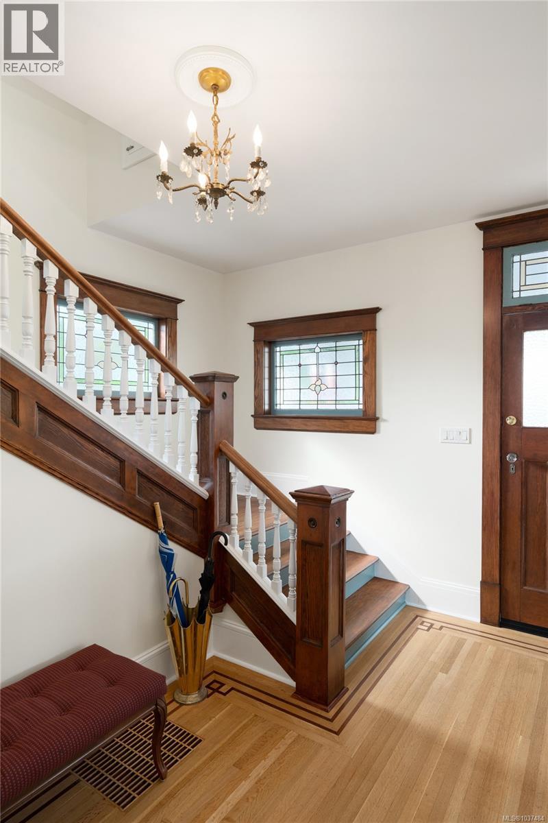 1215 Richardson St, Victoria, British Columbia  V8V 3C9 - Photo 34 - 1037484