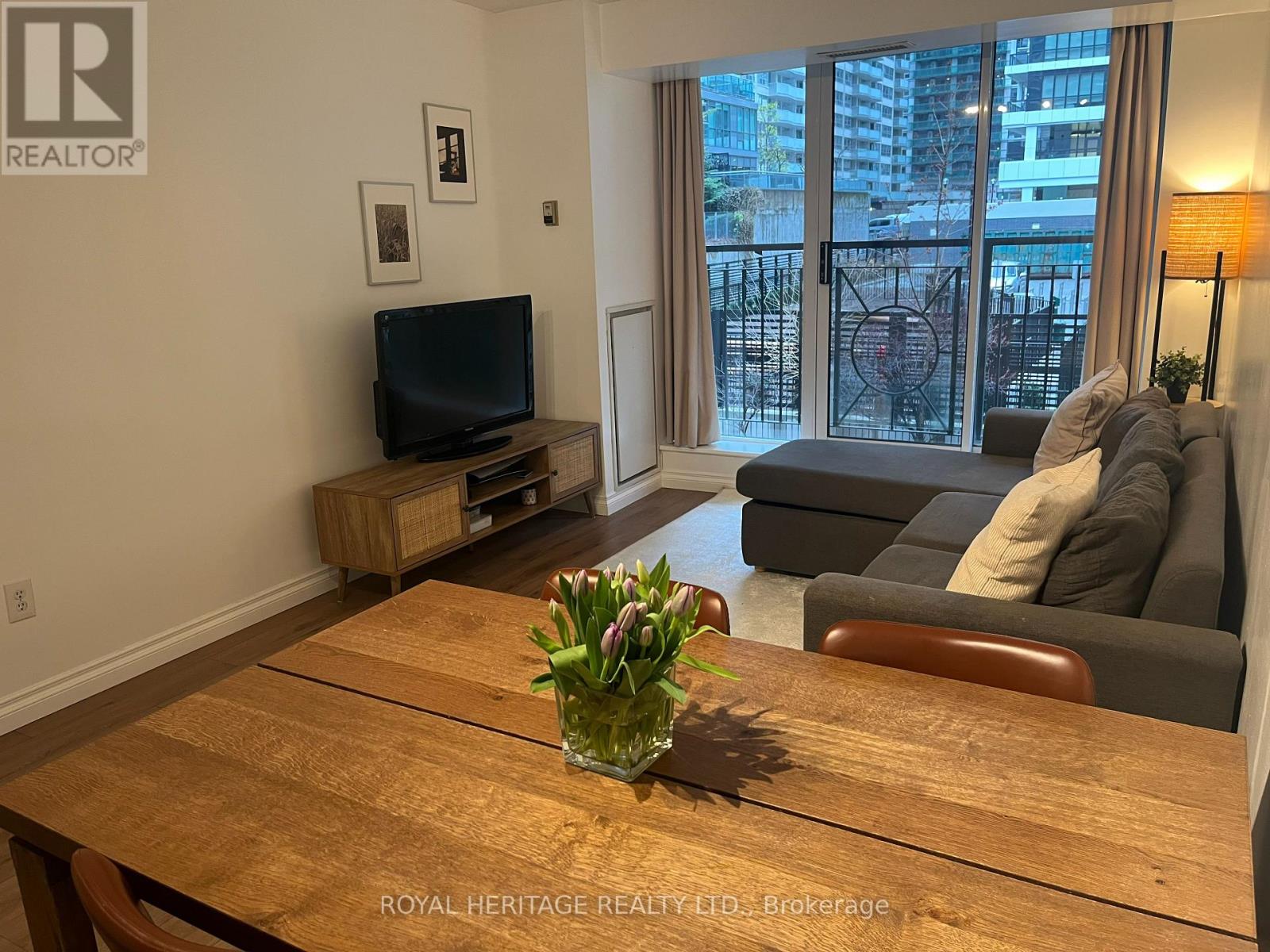 211 - 188 Redpath Avenue, Toronto, Ontario  M4P 3J2 - Photo 8 - C13068146