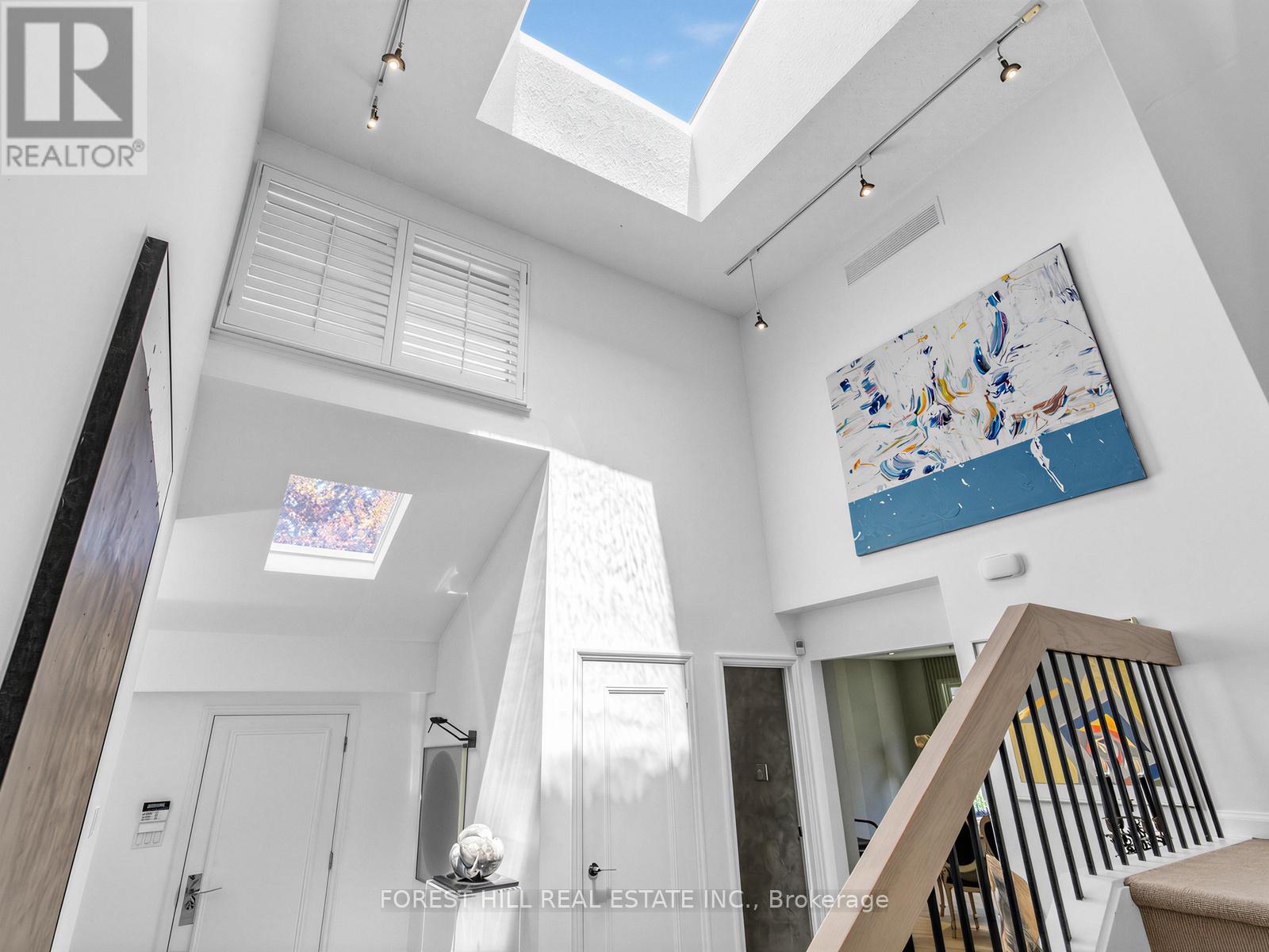 43 Beaverhall Drive, Toronto, Ontario  M2L 2C8 - Photo 4 - C13155900