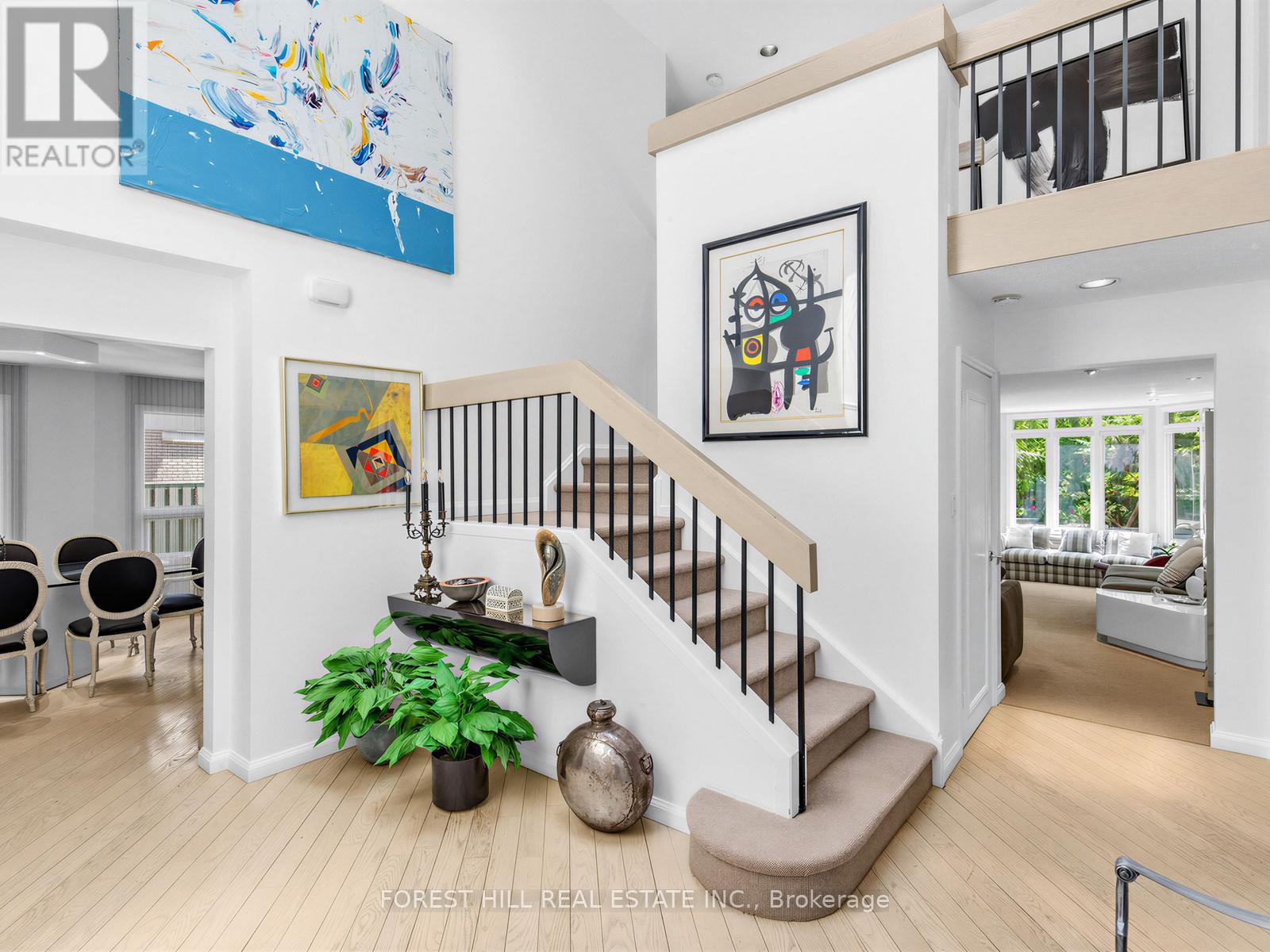 43 Beaverhall Drive, Toronto, Ontario  M2L 2C8 - Photo 3 - C13155900
