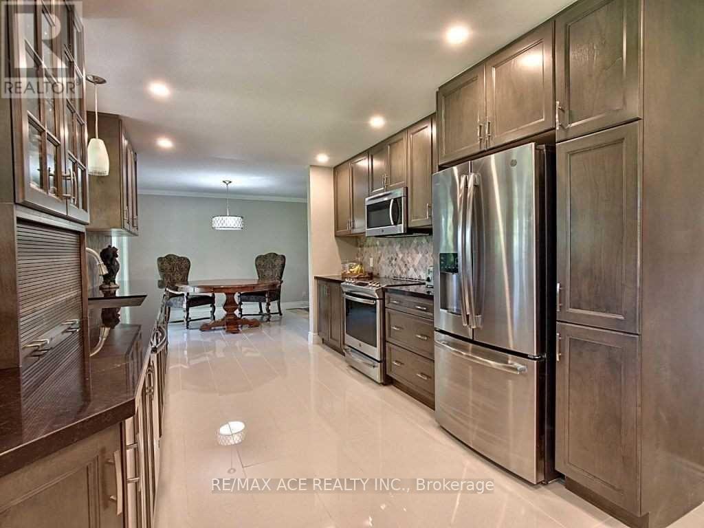 5455 Hoxton Street, Pickering, Ontario  L1Y 1A3 - Photo 13 - E13158814