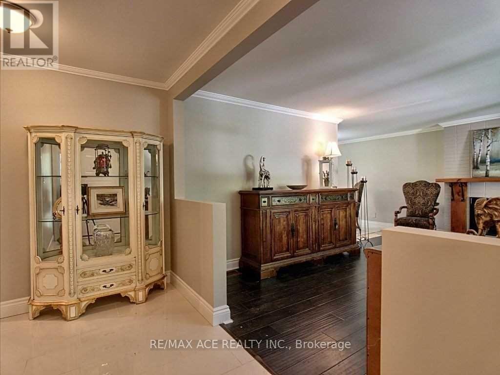 5455 Hoxton Street, Pickering, Ontario  L1Y 1A3 - Photo 8 - E13158814