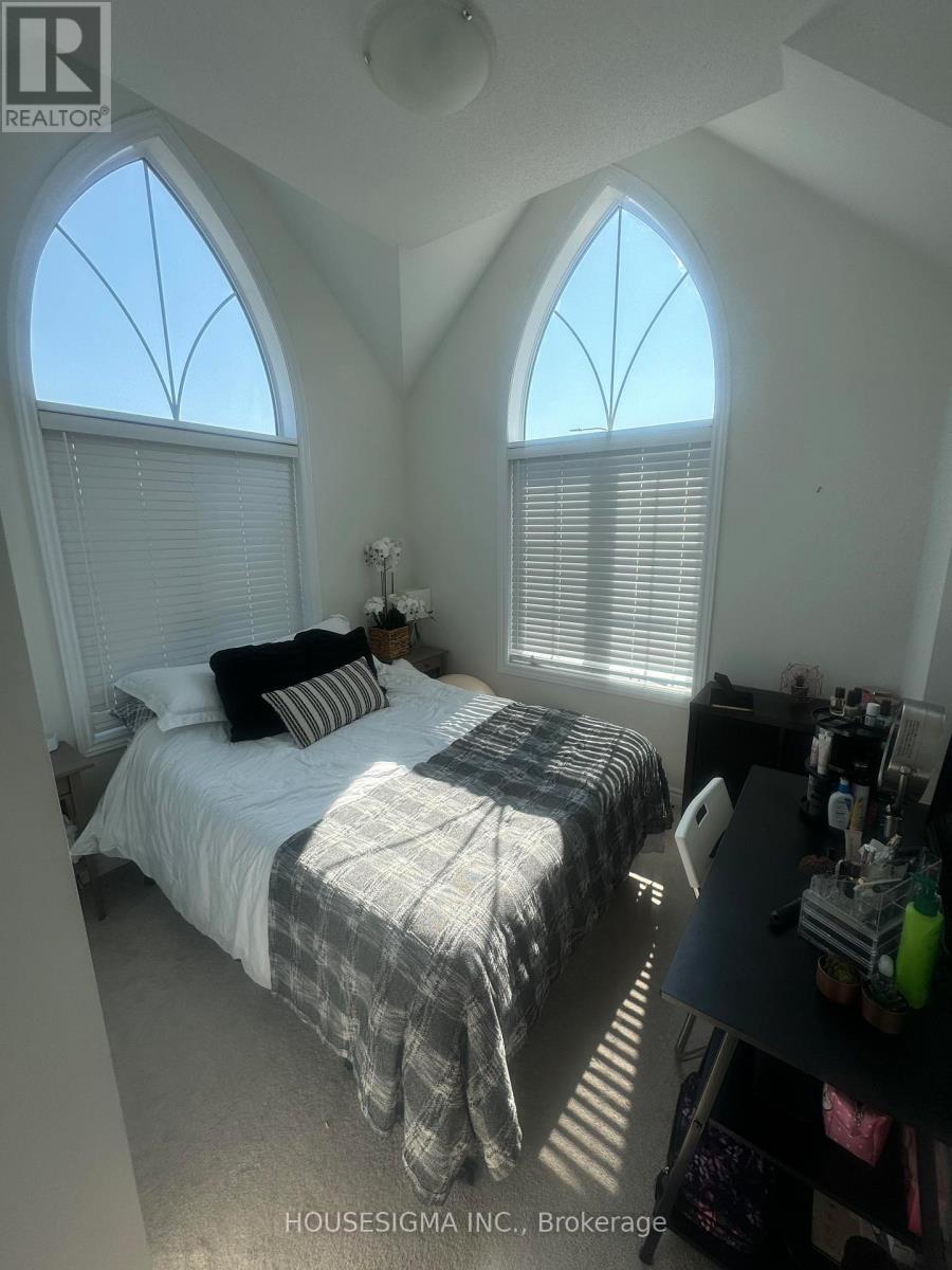20 Mappin Way, Whitby, Ontario  L1R 0R4 - Photo 14 - E13158826