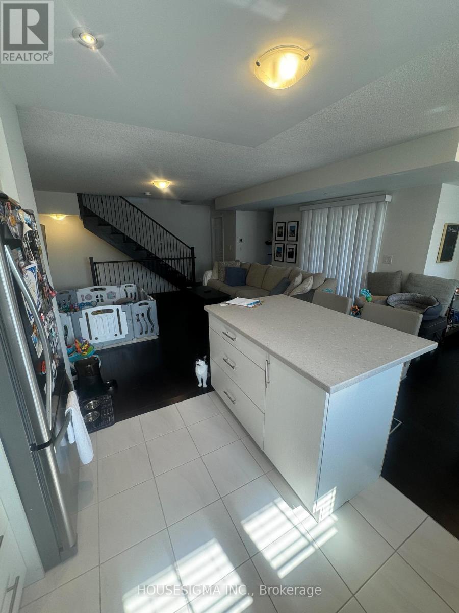 20 Mappin Way, Whitby, Ontario  L1R 0R4 - Photo 8 - E13158826