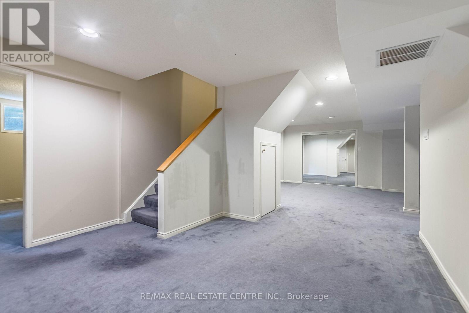 1134 Deer Run, Mississauga, Ontario  L5C 3S6 - Photo 29 - W13139734