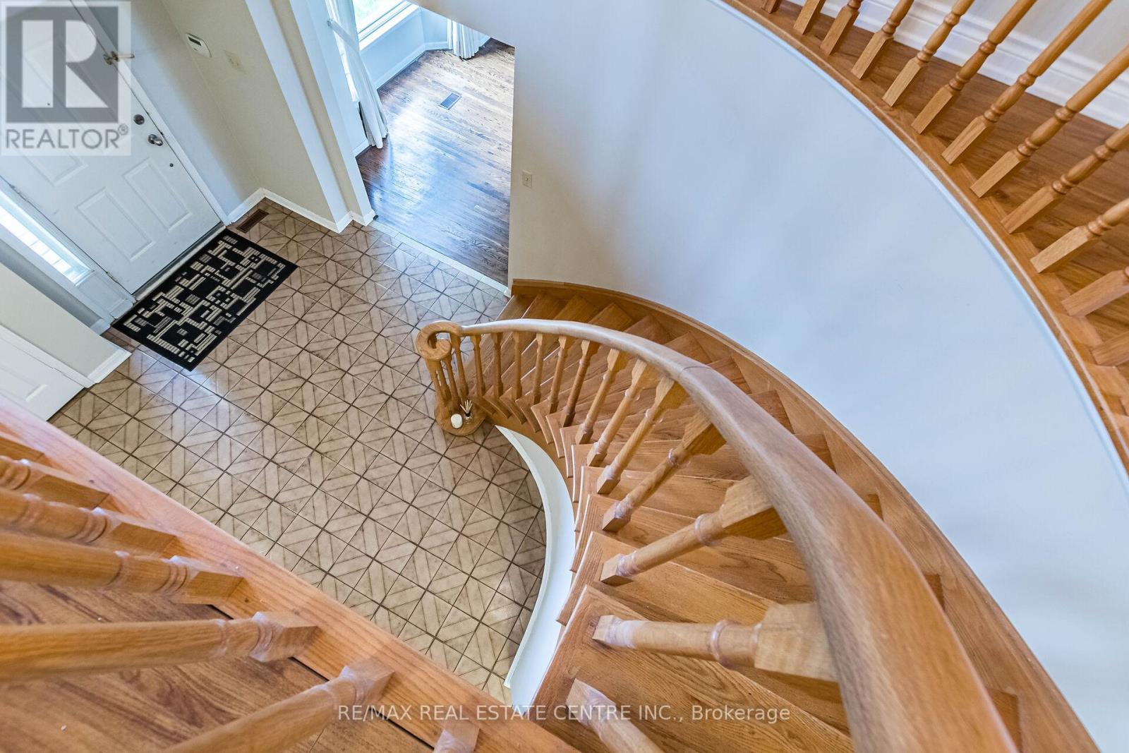 1134 Deer Run, Mississauga, Ontario  L5C 3S6 - Photo 19 - W13139734
