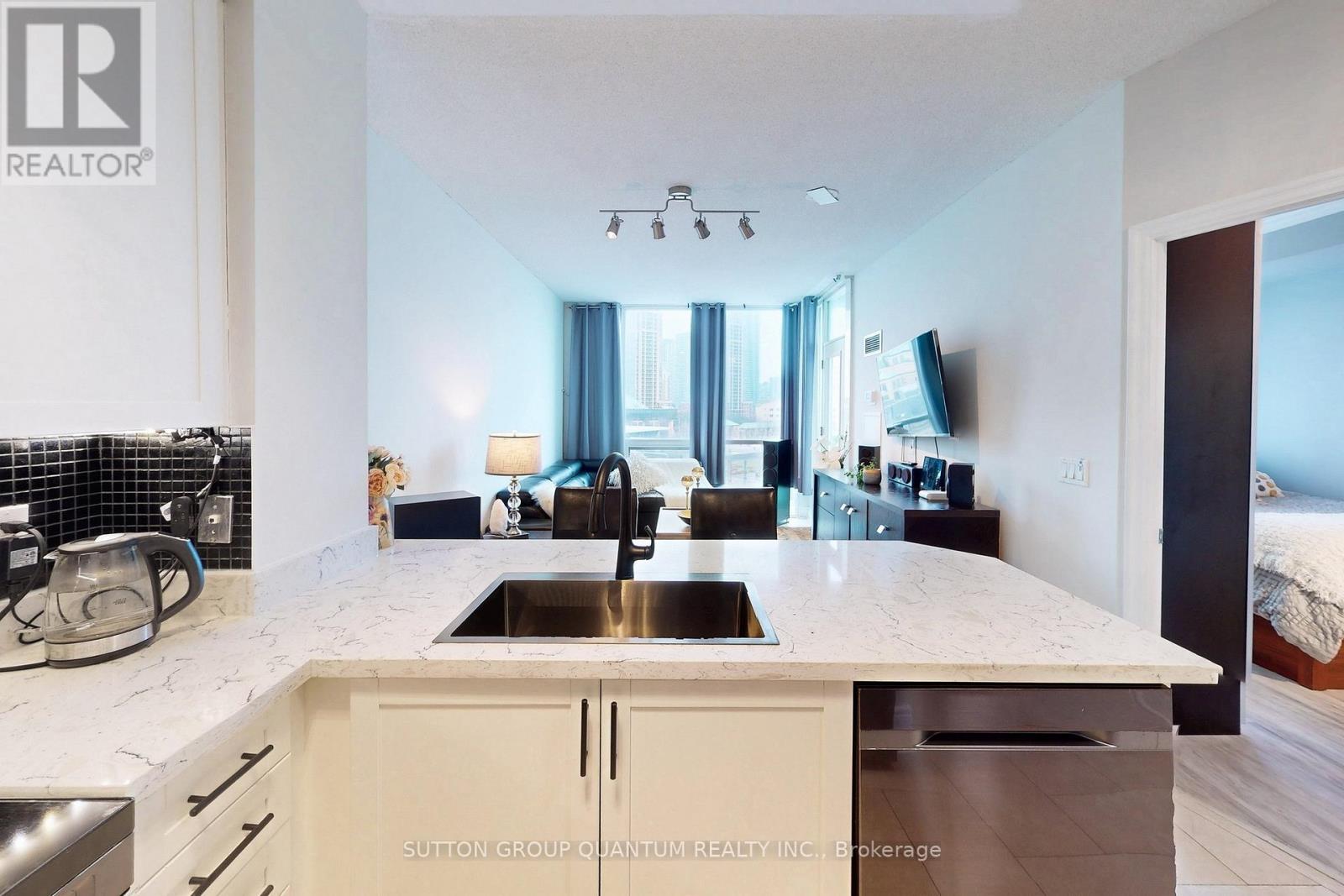 701 - 3939 Duke Of York Boulevard, Mississauga, Ontario L5B 4N2 - Photo 12 - W13147478
