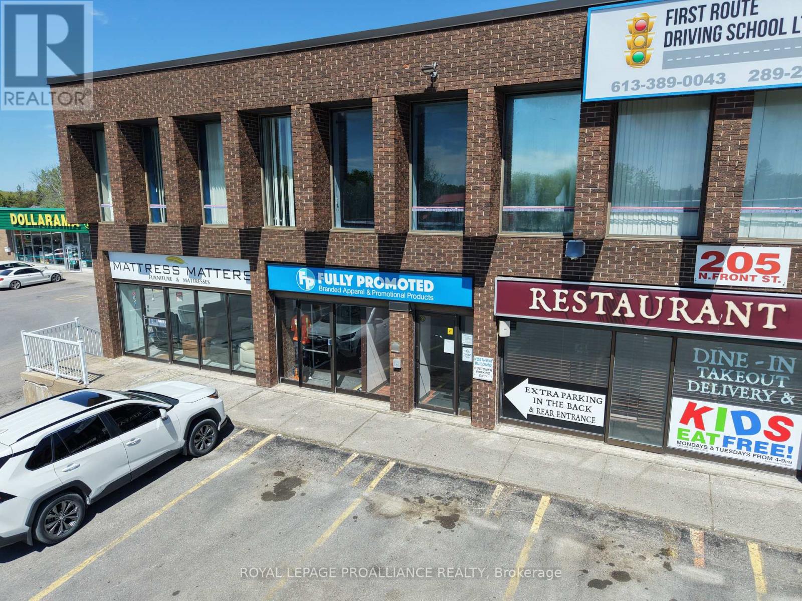 2 - 205 North Front Street, Belleville, Ontario  K8P 3C3 - Photo 3 - X13092024