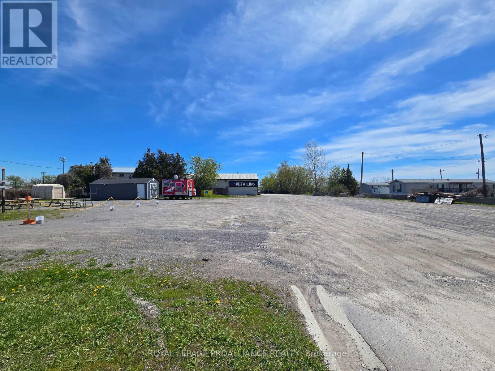 325 Dundas Street E, Quinte West, Ontario  K8V 5W5 - Photo 3 - X13092724