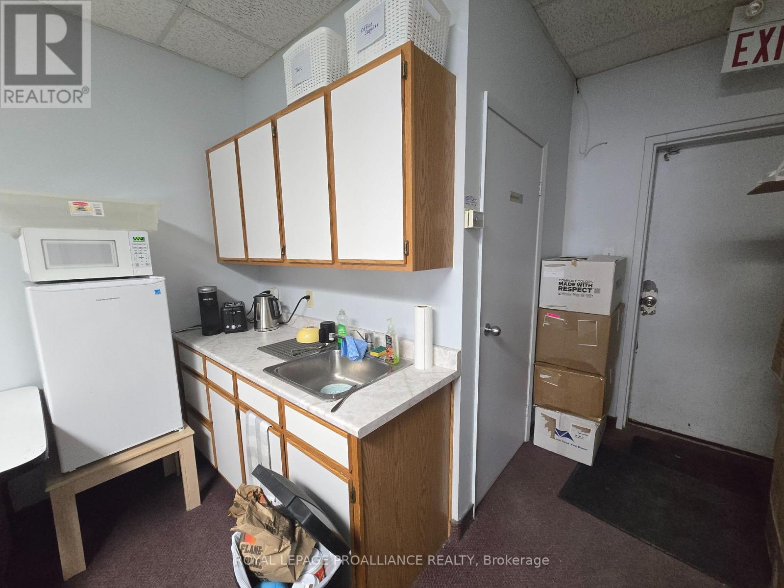 2 - 205 North Front Street, Belleville, Ontario  K8P 3C3 - Photo 18 - X13092024