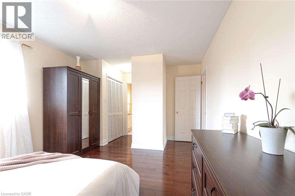 2216 Norfolk Drive, Oakville, Ontario  L6H 6H4 - Photo 29 - 40832514