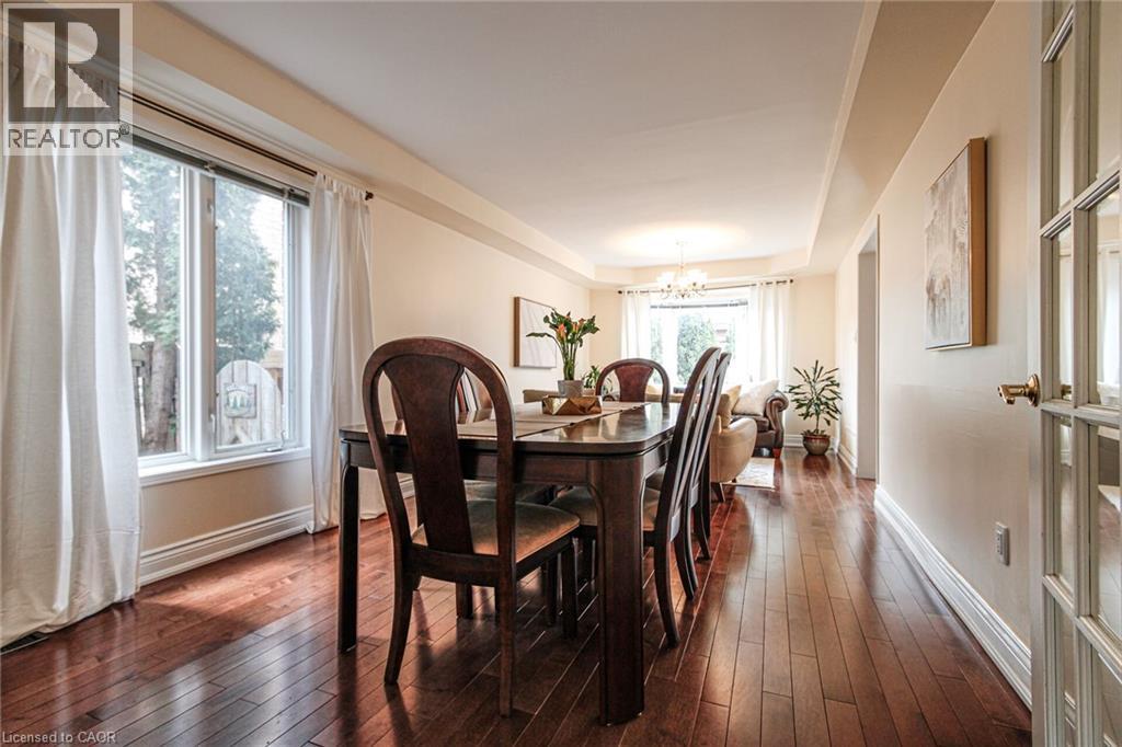 2216 Norfolk Drive, Oakville, Ontario  L6H 6H4 - Photo 9 - 40832514