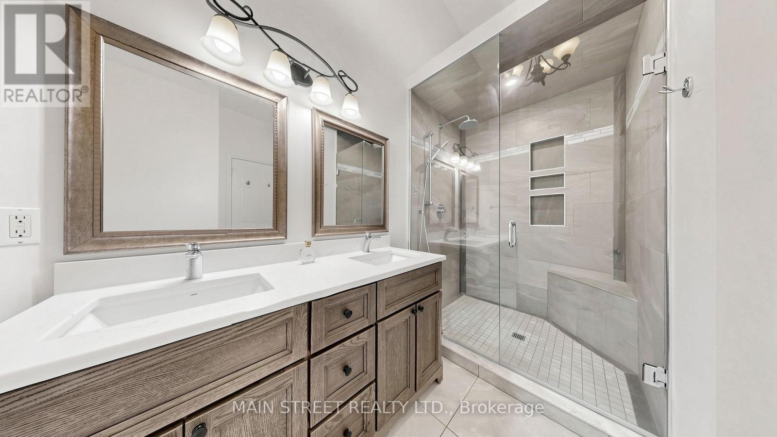 176 Mainprize Crescent, East Gwillimbury, Ontario  L0G 1M0 - Photo 19 - N13158834