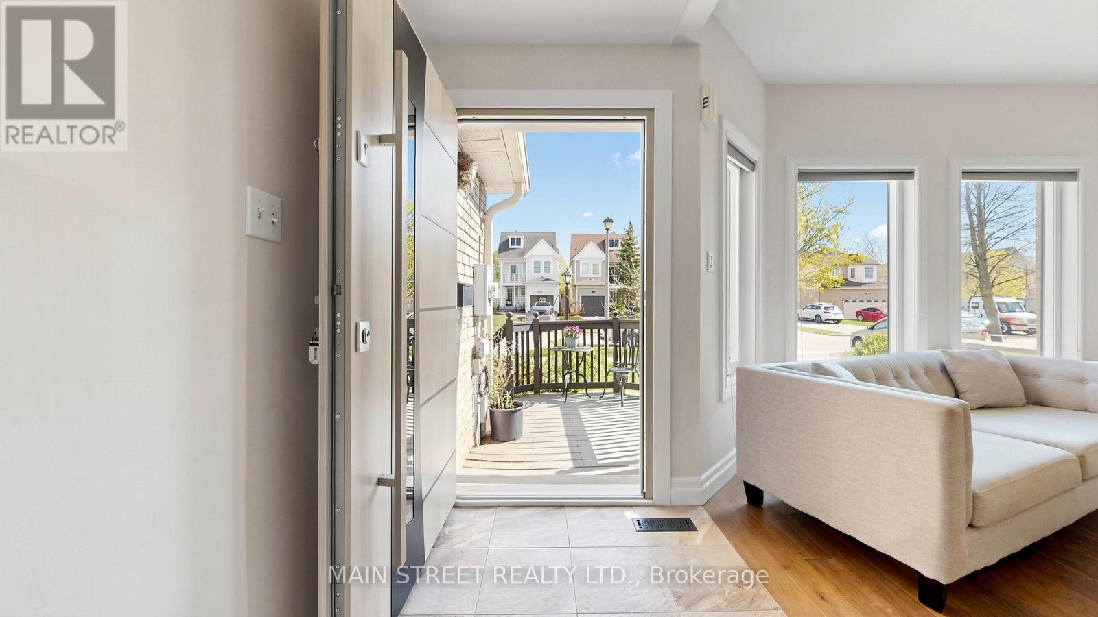 176 Mainprize Crescent, East Gwillimbury, Ontario  L0G 1M0 - Photo 6 - N13158834