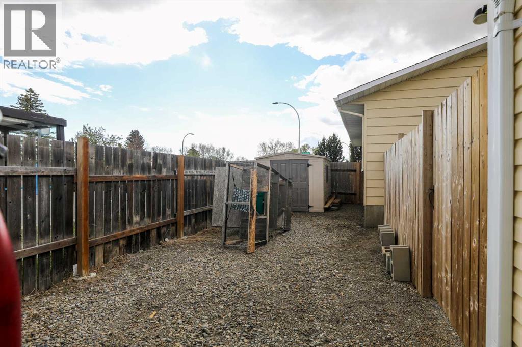 101 Temple Boulevard W, Lethbridge, Alberta  T1K 5K1 - Photo 34 - A2313317