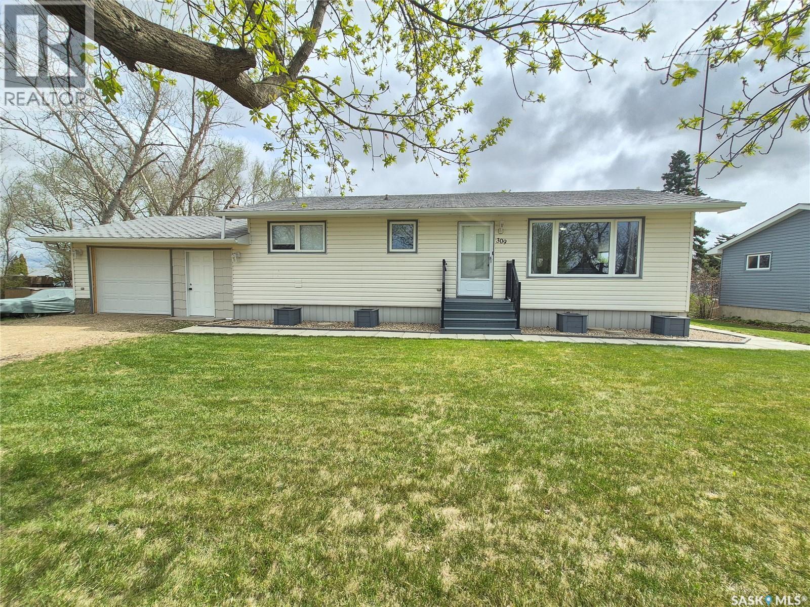 309 Frederick STREET, Ogema, Saskatchewan