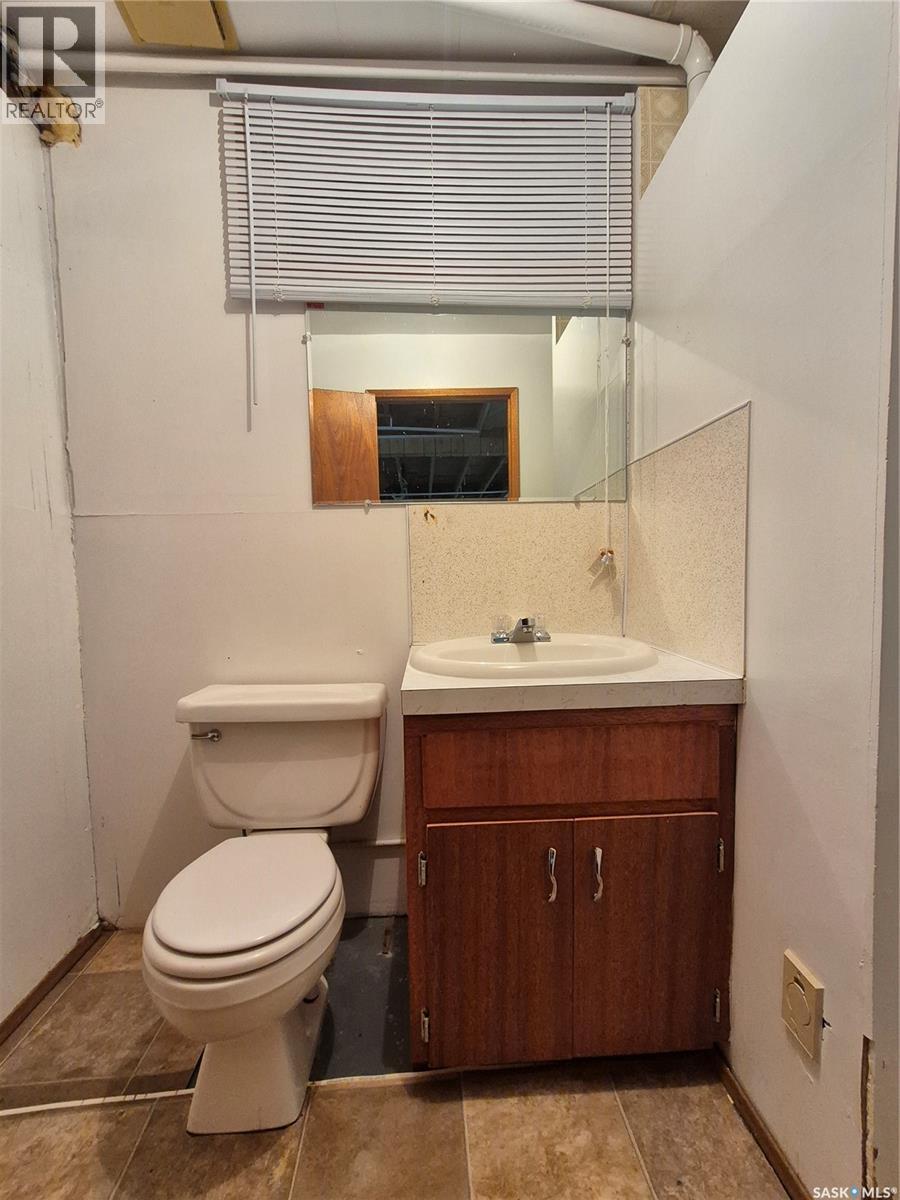 309 Frederick Street, Ogema, Saskatchewan  S0C 1Y0 - Photo 36 - SK033314