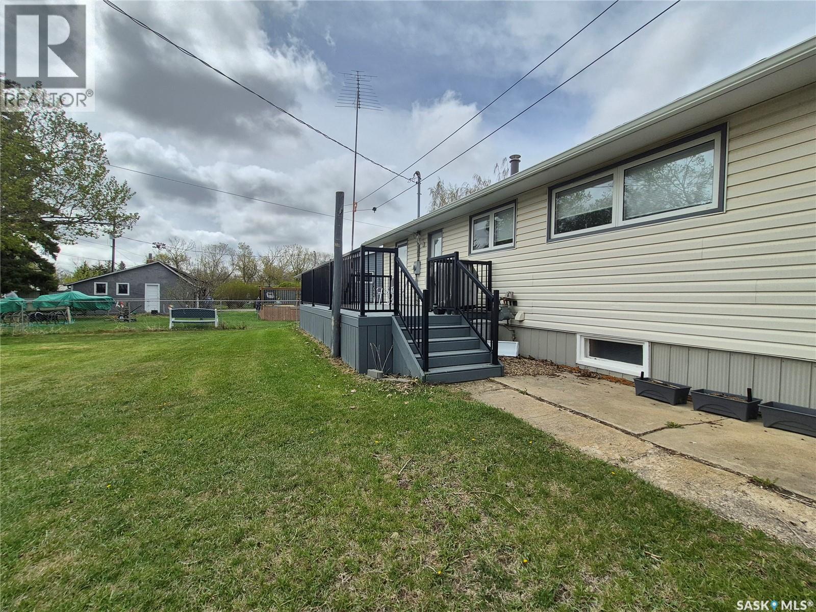 309 Frederick Street, Ogema, Saskatchewan  S0C 1Y0 - Photo 51 - SK033314