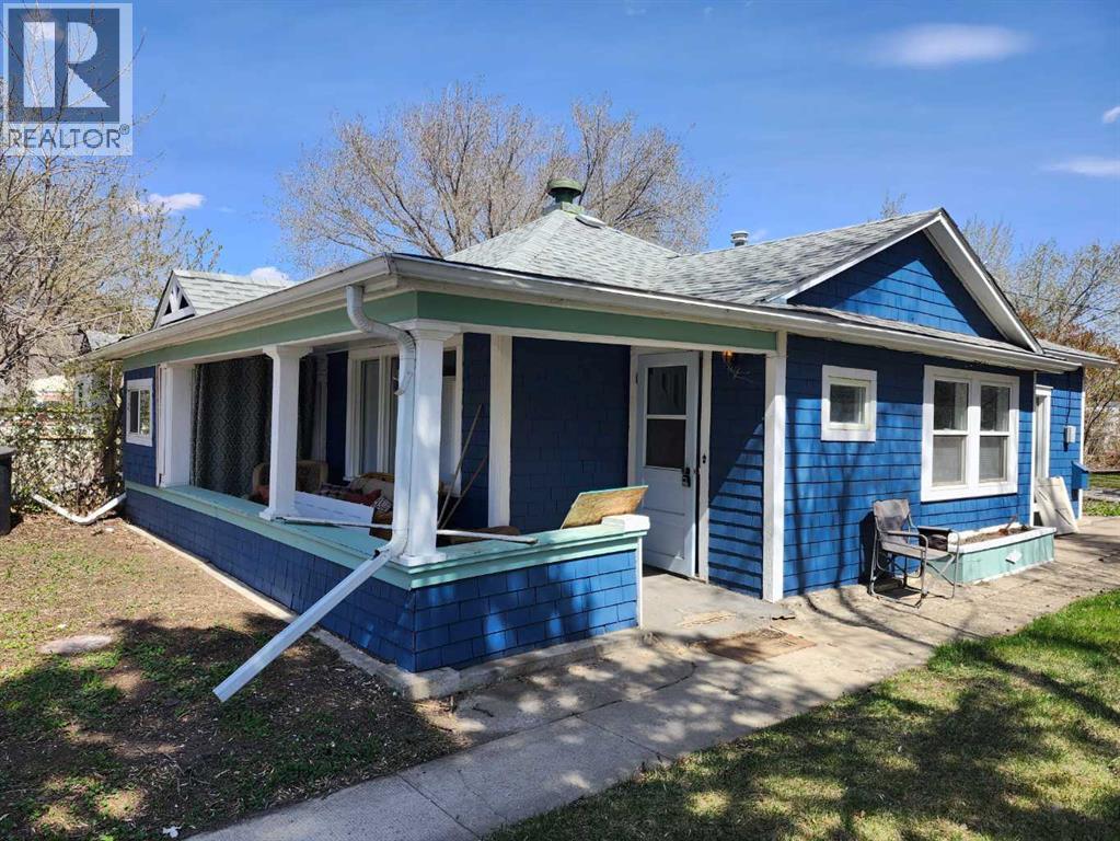 148 3 Street W, Drumheller, Alberta  T0J 0Y3 - Photo 1 - A2309630