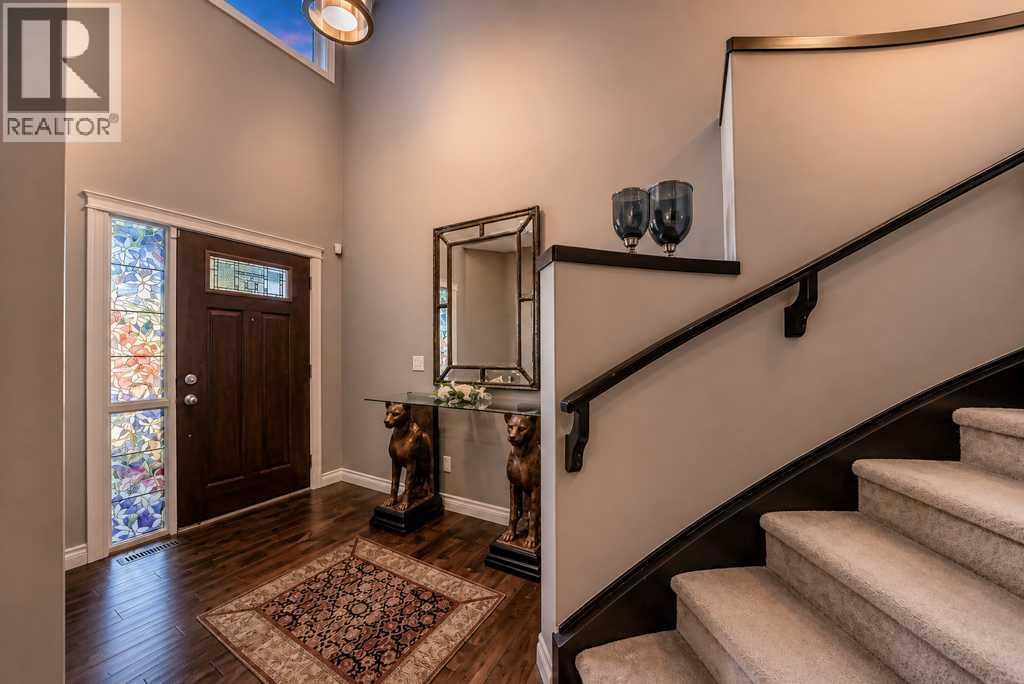 23 Aspen Summit Mount SW, Calgary, Alberta  T3H 0R4 - Photo 3 - A2308665