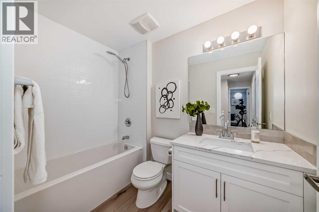 80 Coachway Gardens SW, Calgary, Alberta  T3J 2V9 - Photo 25 - A2309836