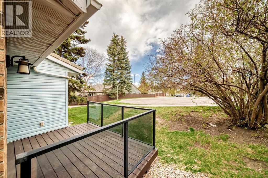 80 Coachway Gardens SW, Calgary, Alberta  T3J 2V9 - Photo 32 - A2309836