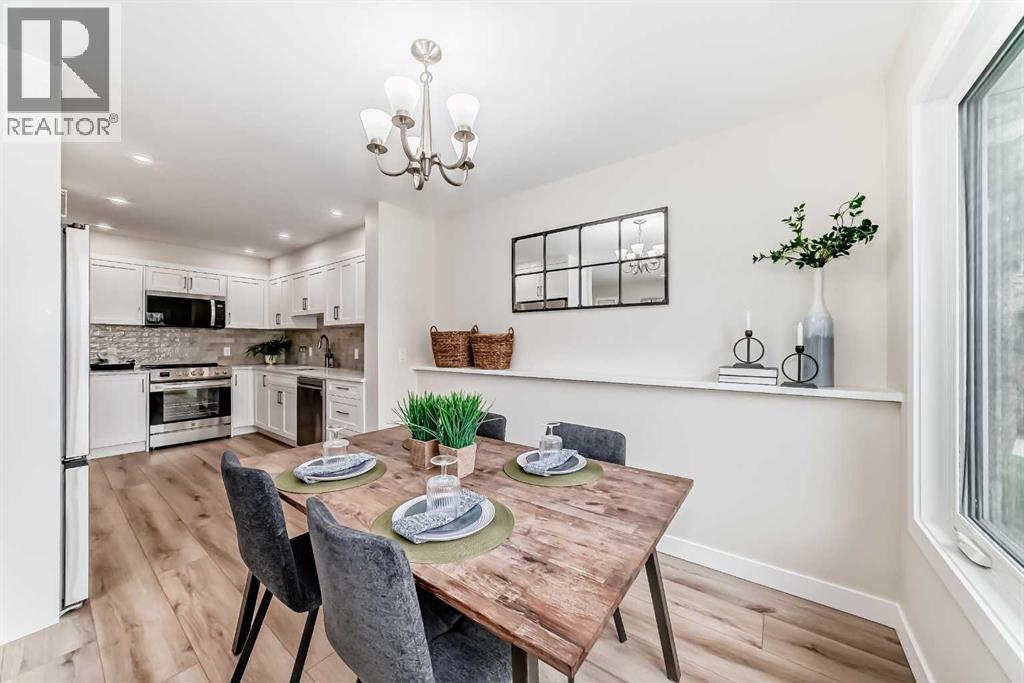 80 Coachway Gardens SW, Calgary, Alberta  T3J 2V9 - Photo 11 - A2309836