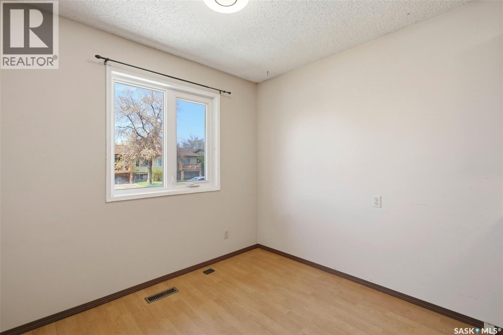 1605-1607 Laura Avenue, Saskatoon, Saskatchewan  S7N 2T2 - Photo 31 - SK036735
