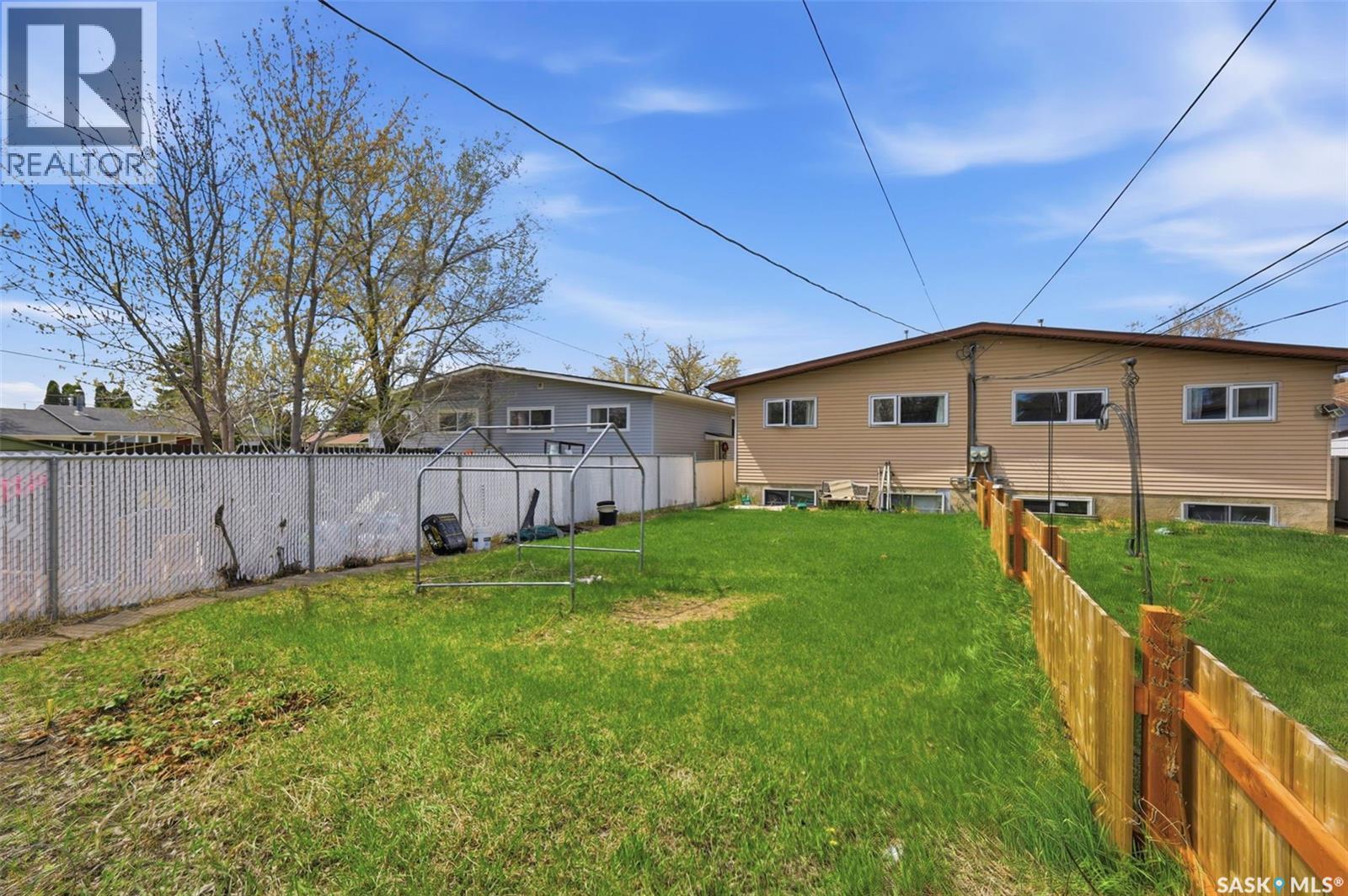 1605-1607 Laura Avenue, Saskatoon, Saskatchewan  S7N 2T2 - Photo 47 - SK036735