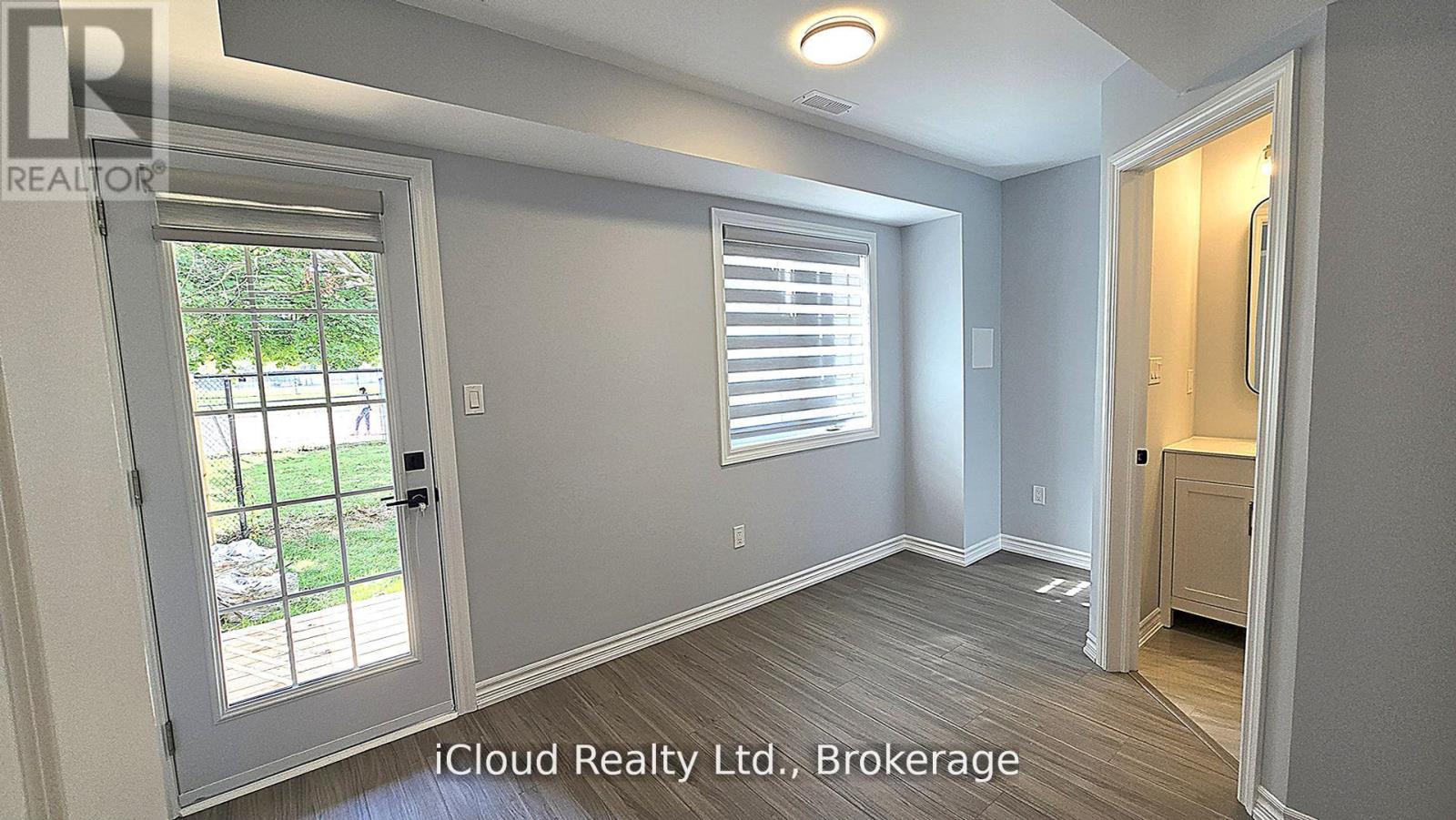 43 Mantello Drive, Toronto, Ontario  M3J 0H6 - Photo 8 - W13158852