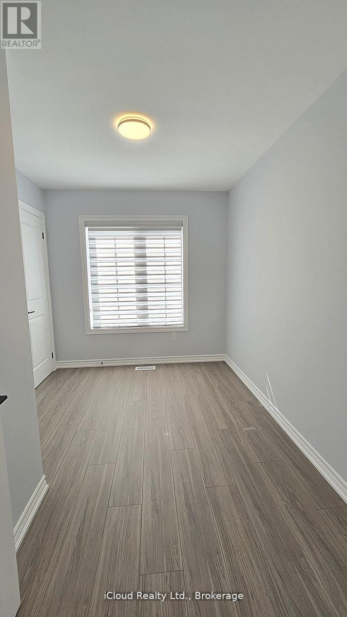 43 Mantello Drive, Toronto, Ontario  M3J 0H6 - Photo 9 - W13158852