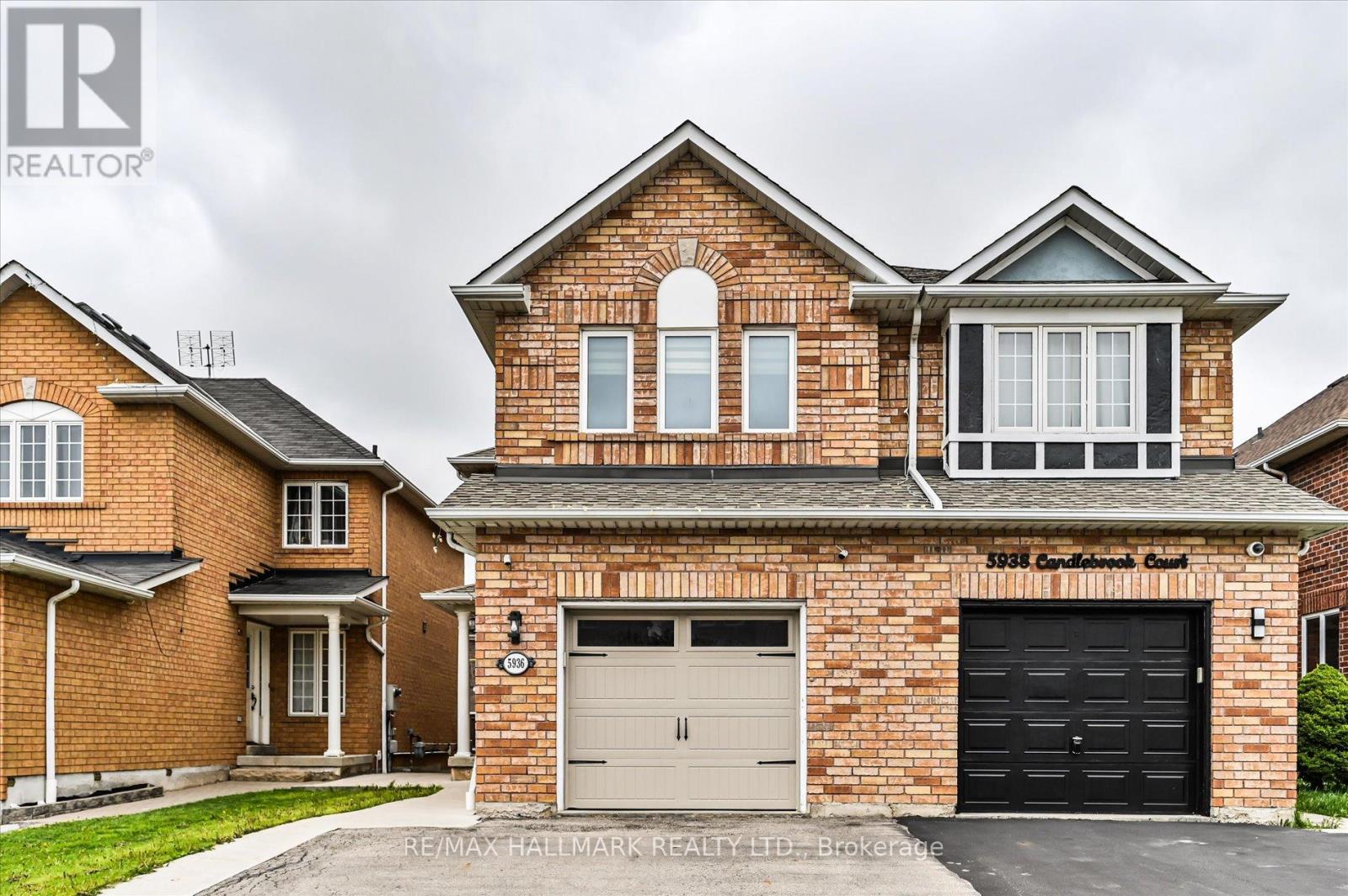 5936 CANDLEBROOK COURT, Mississauga, Ontario