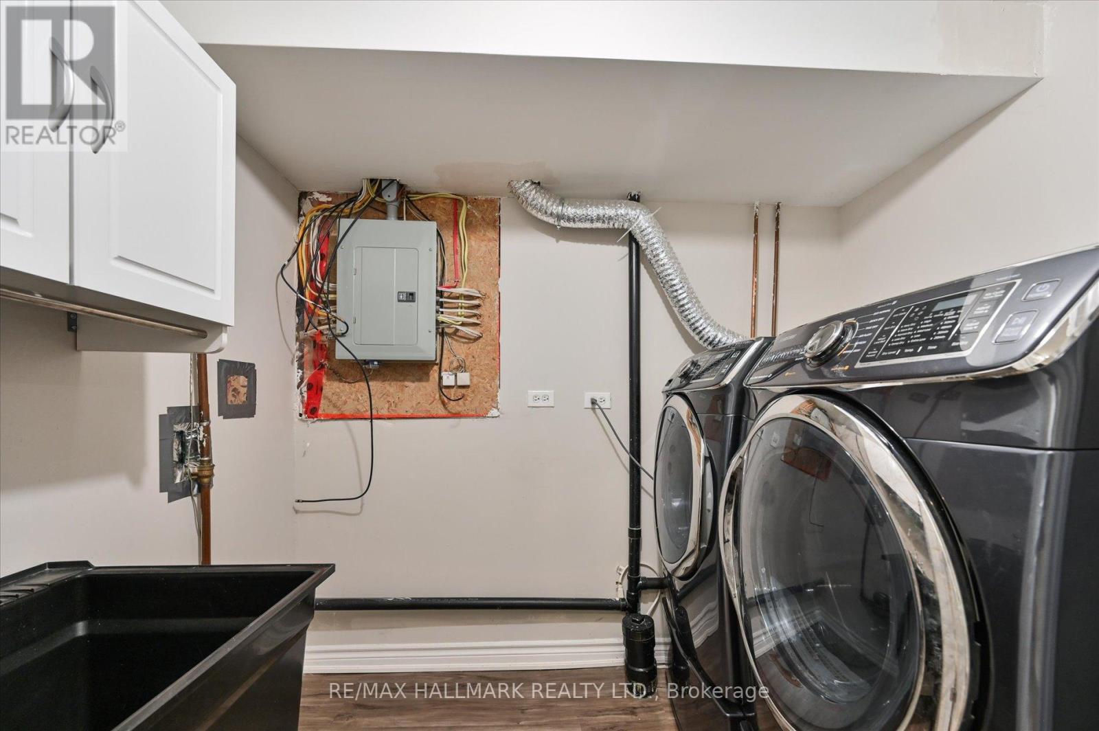 5936 Candlebrook Court, Mississauga, Ontario L5V 2V5 - Photo 32 - W13158870