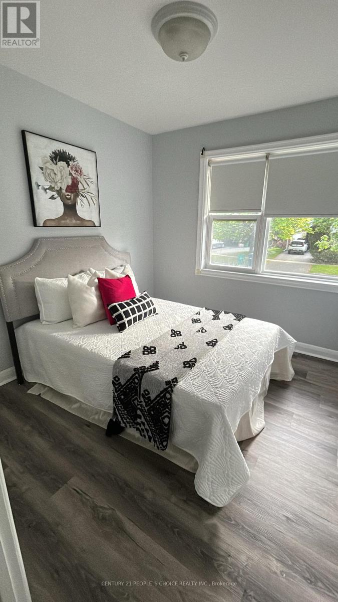 39 Meadowland Drive, Brampton, Ontario L6W 2R5 - Photo 5 - W13158864