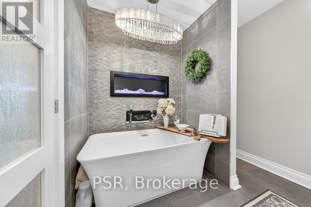 323 Queen Victoria Drive, Hamilton, Ontario  L8W 1G6 - Photo 24 - X13158832