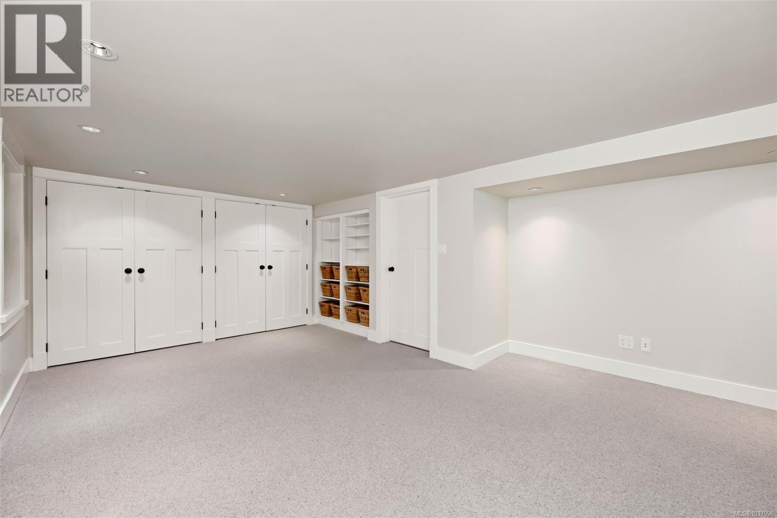 2753 Cavendish Ave, Oak Bay, British Columbia  V8R 2G7 - Photo 56 - 1037596