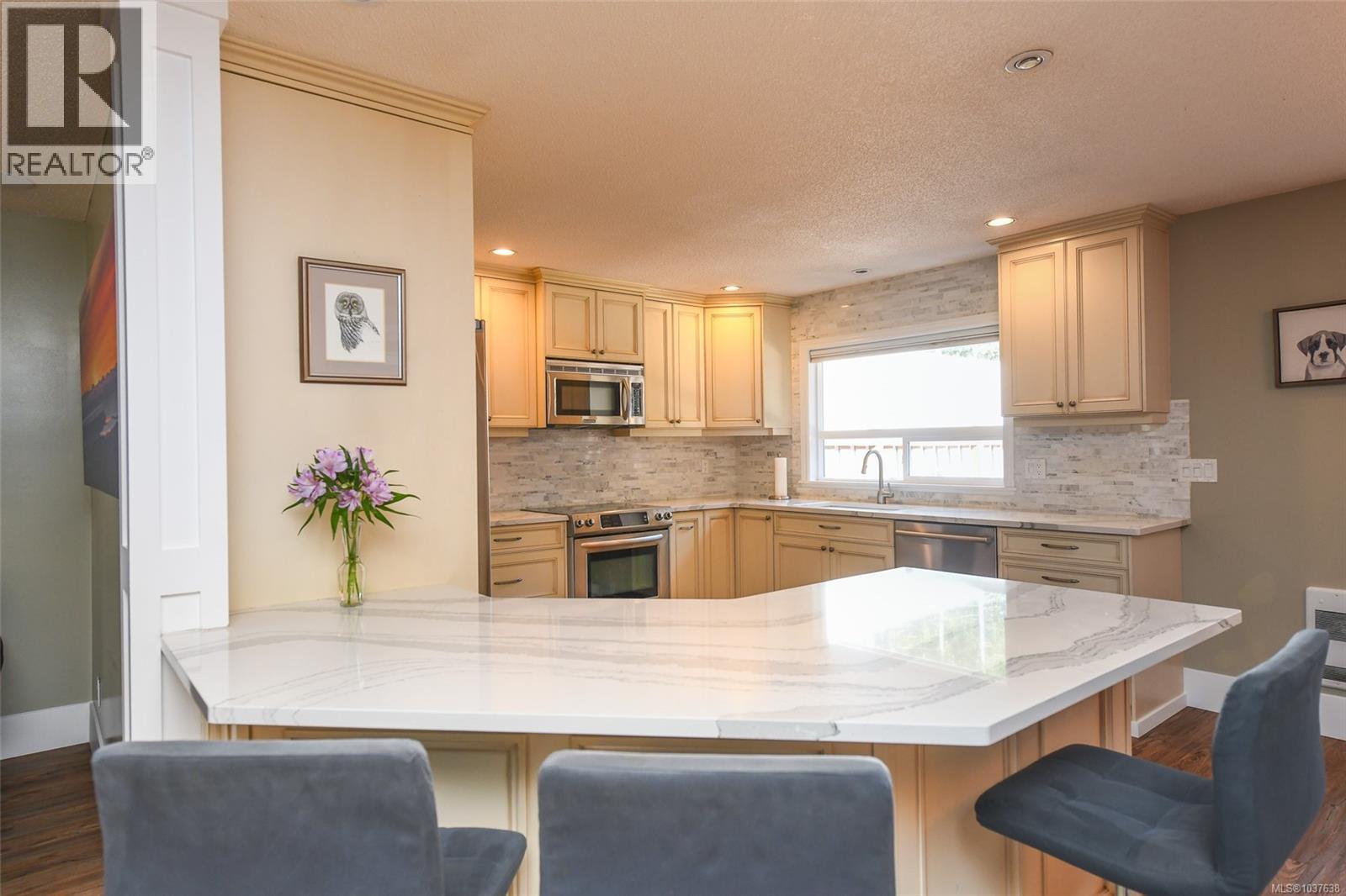 1940 Ryan Rd E, Comox, British Columbia  V9M 4C9 - Photo 11 - 1037638