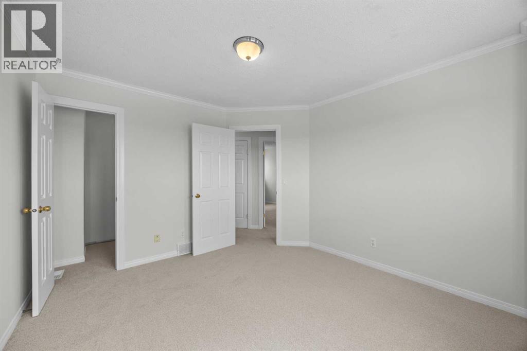 289 Hidden Spring Green NW, Calgary, Alberta  T3A 5N2 - Photo 22 - A2308708