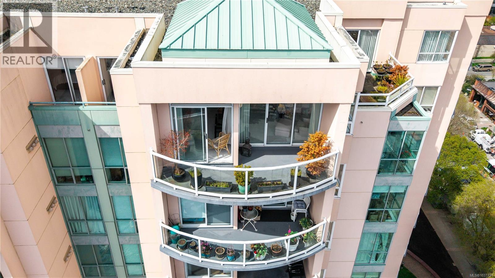 1703 1020 View St, Victoria, British Columbia  V8V 4Y4 - Photo 28 - 1037731