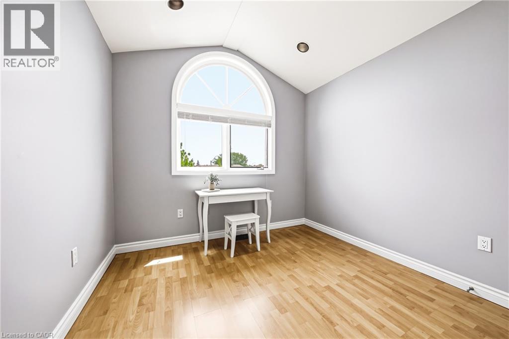 301 Parkwood Crescent, Hamilton, Ontario  L8V 5B5 - Photo 37 - 40829593
