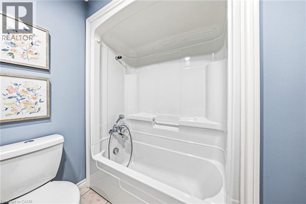 301 Parkwood Crescent, Hamilton, Ontario  L8V 5B5 - Photo 41 - 40829593