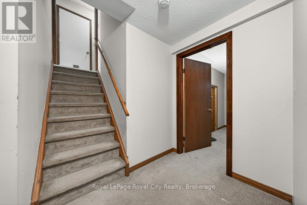16 Mcelderry Road, Guelph, Ontario N1G 4K3 - Photo 23 - X13158962