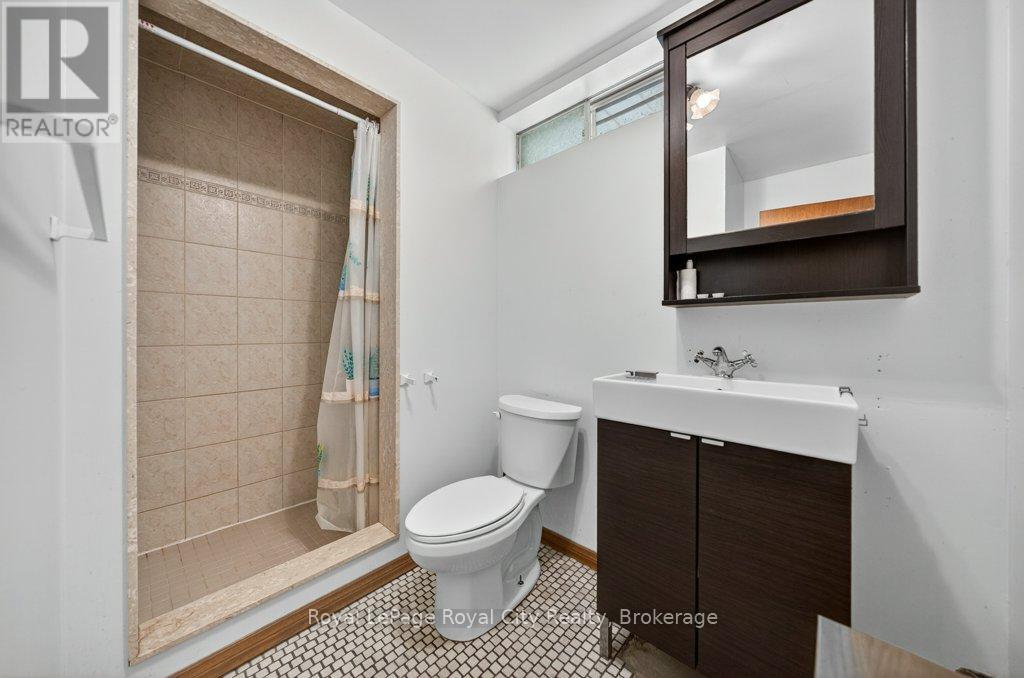 16 Mcelderry Road, Guelph, Ontario N1G 4K3 - Photo 27 - X13158962