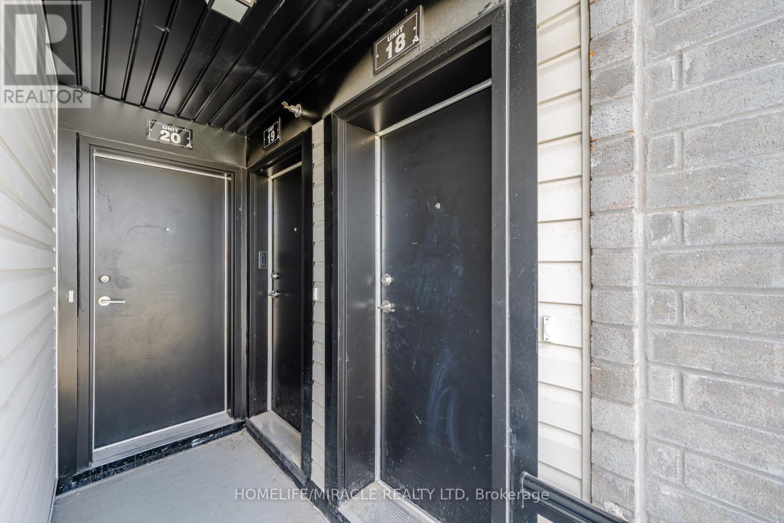 18 - 30 Liben Way, Toronto, Ontario  M1J 3Z4 - Photo 4 - E13158888