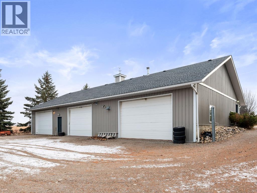 3216 Township Road 303 Road, Rural Mountain View County, Alberta  T0M 0N0 - Photo 3 - A2293239